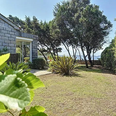 La Perle D'isolella - Les Pieds Dans L'eau - Les Freres De La Loc' * Pietrosella