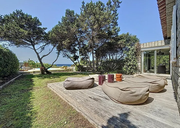 La Perle D'isolella - Les Pieds Dans L'eau - Les Freres De La Loc' * Pietrosella