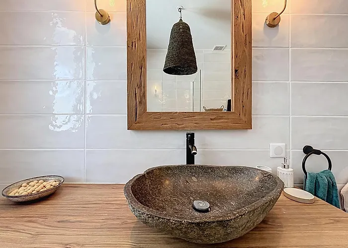 La Perle D'isolella - Les Pieds Dans L'eau - Les Freres De La Loc' فيلة Pietrosella