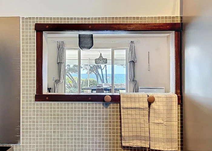 فيلة La Perle D'isolella - Les Pieds Dans L'eau - Les Freres De La Loc' Pietrosella