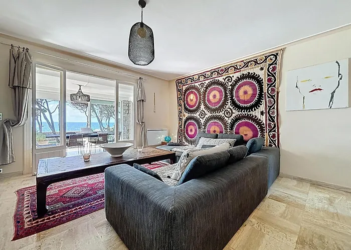 La Perle D'isolella - Les Pieds Dans L'eau - Les Freres De La Loc' * Pietrosella